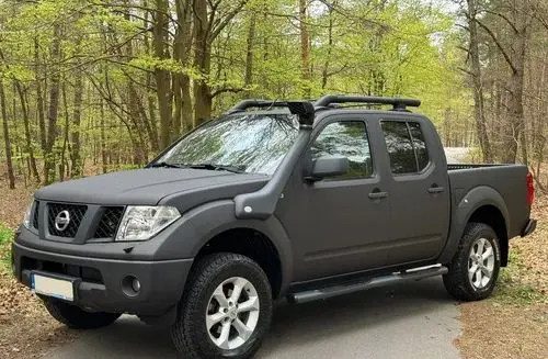 NISSAN Navara 