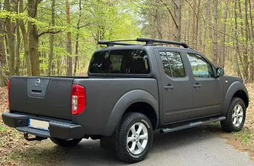 NISSAN Navara 