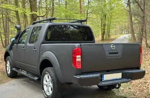 NISSAN Navara 