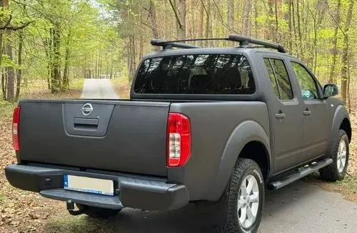 NISSAN Navara 