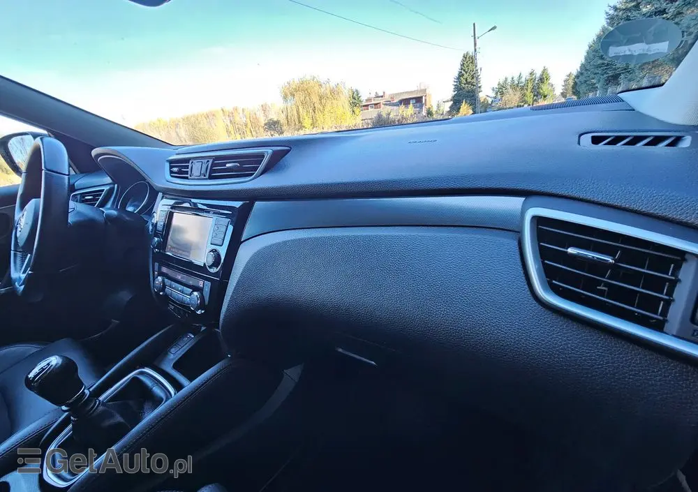 NISSAN Qashqai 1.6 DIG-T Tekna