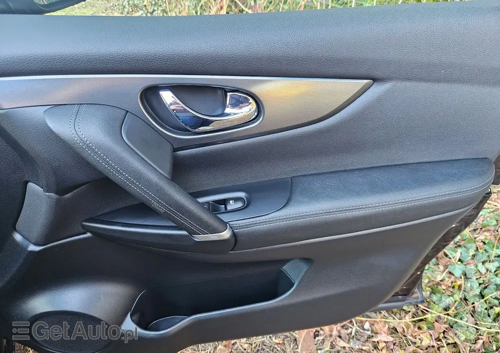 NISSAN Qashqai 1.6 DIG-T Tekna