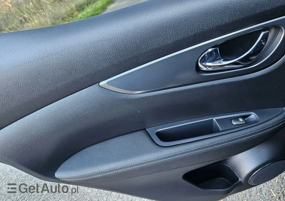 NISSAN Qashqai 1.6 DIG-T Tekna