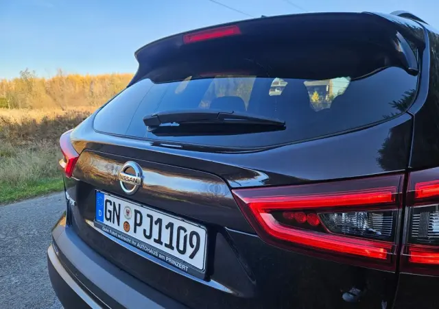 NISSAN Qashqai 1.6 DIG-T Tekna