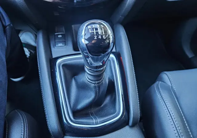 NISSAN Qashqai 1.6 DIG-T Tekna