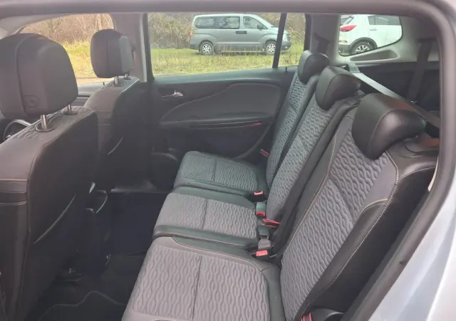 OPEL Zafira 1.6 CDTI Cosmo