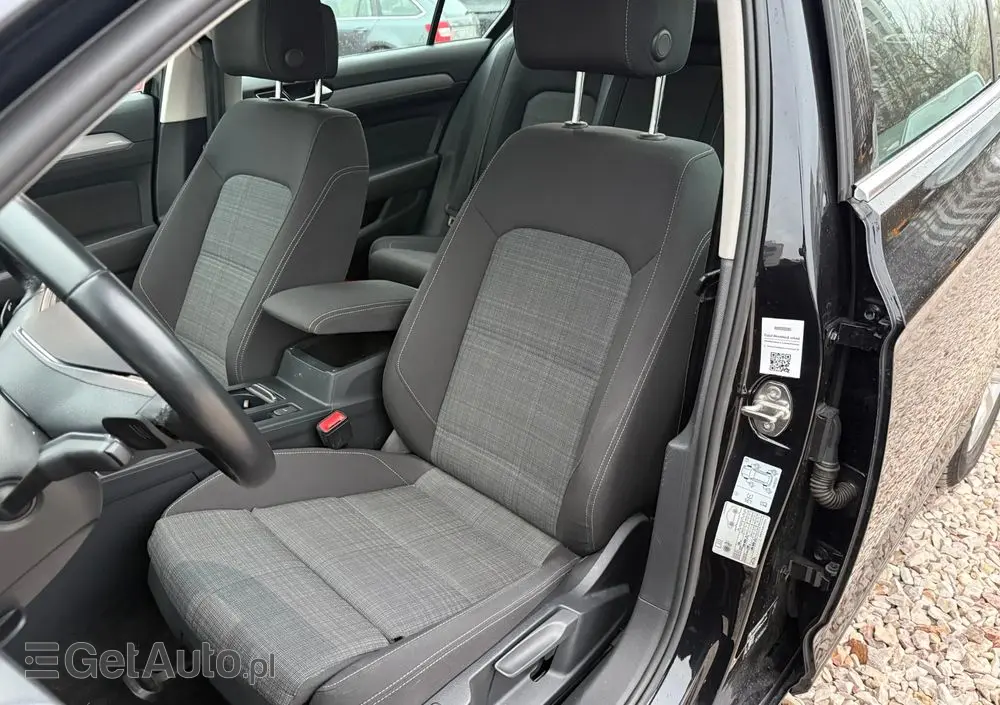 VOLKSWAGEN Passat 1.5 TSI EVO Elegance DSG