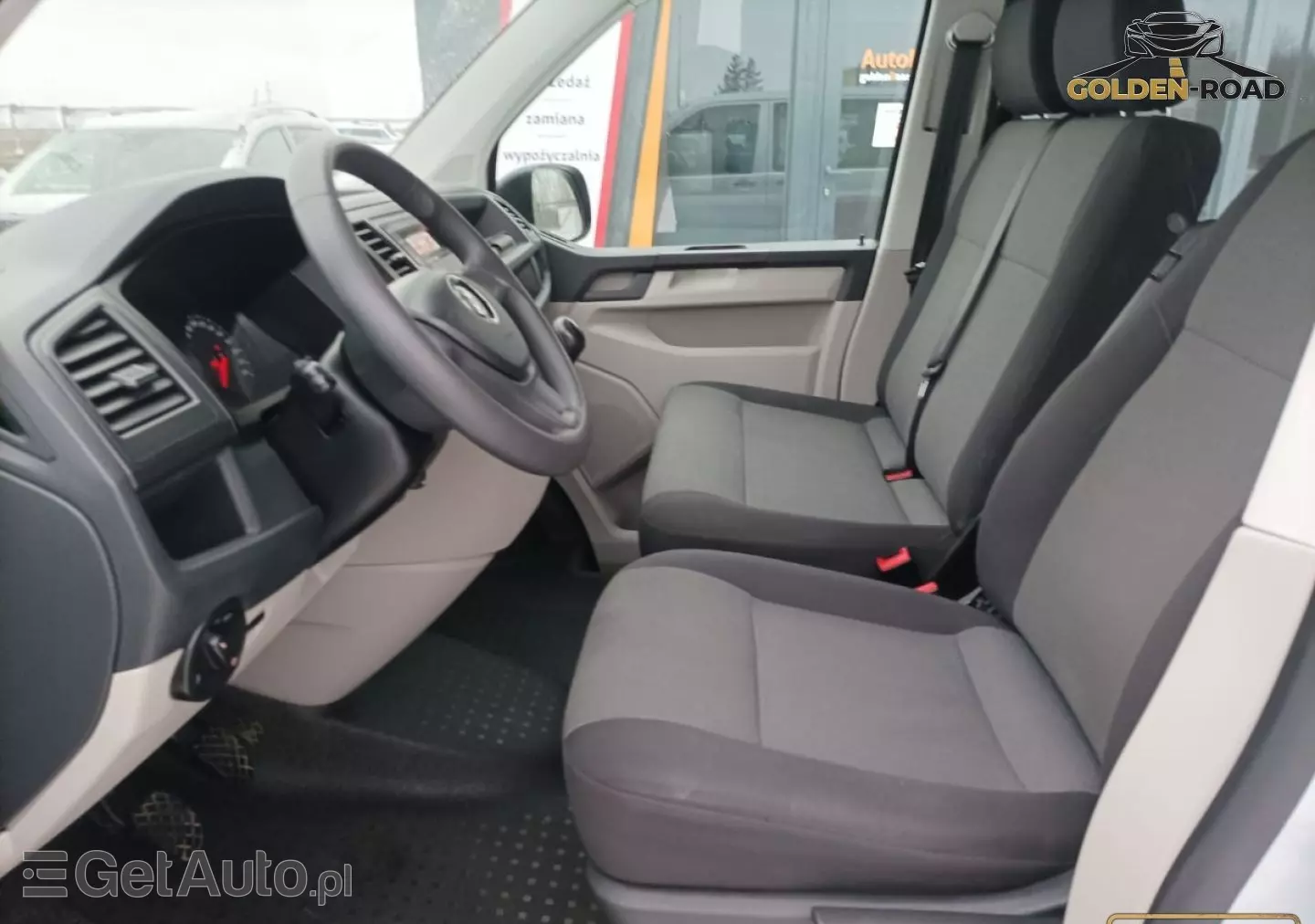 VOLKSWAGEN Transporter 