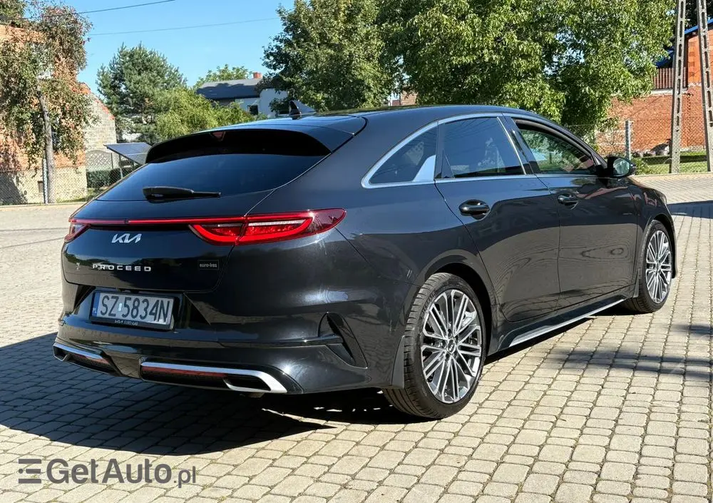 KIA ProCeed 1.5 T-GDI GT Line DCT