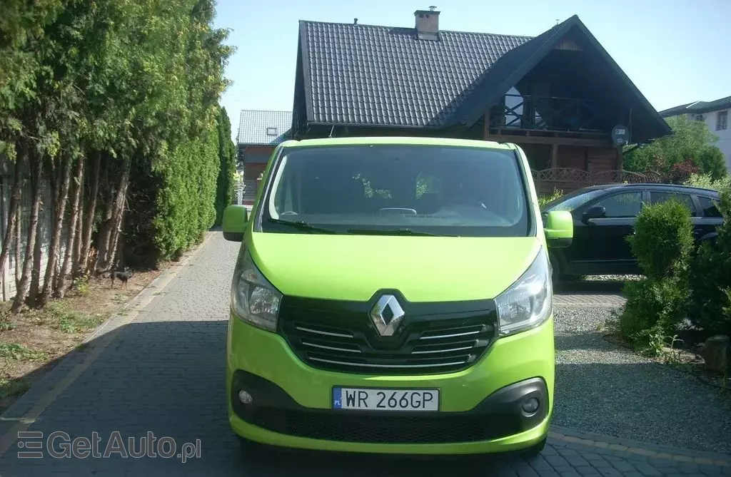 RENAULT Trafic 