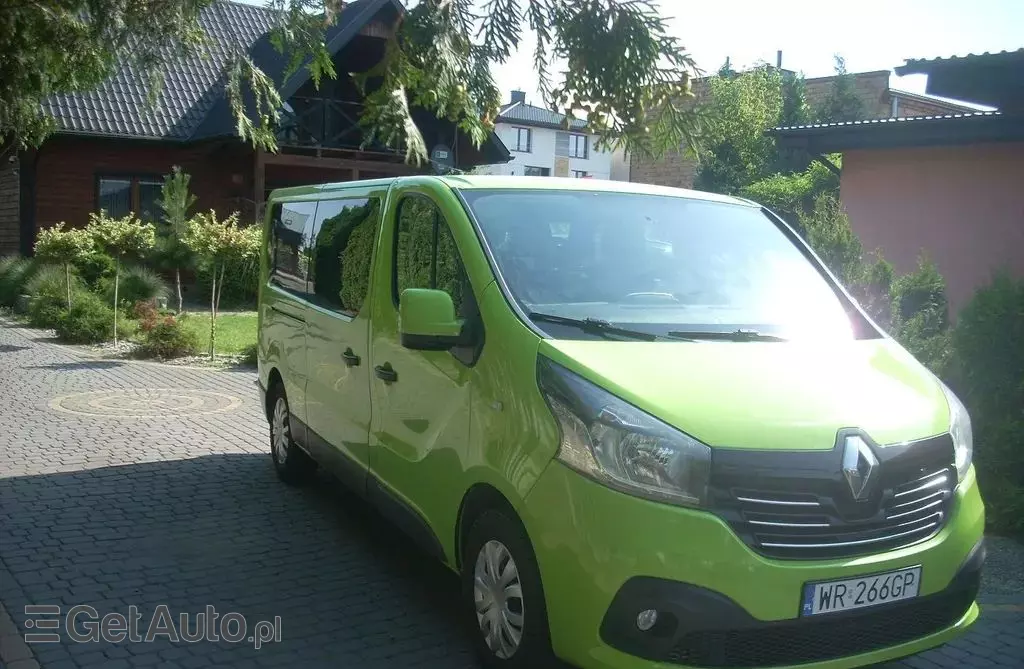RENAULT Trafic 