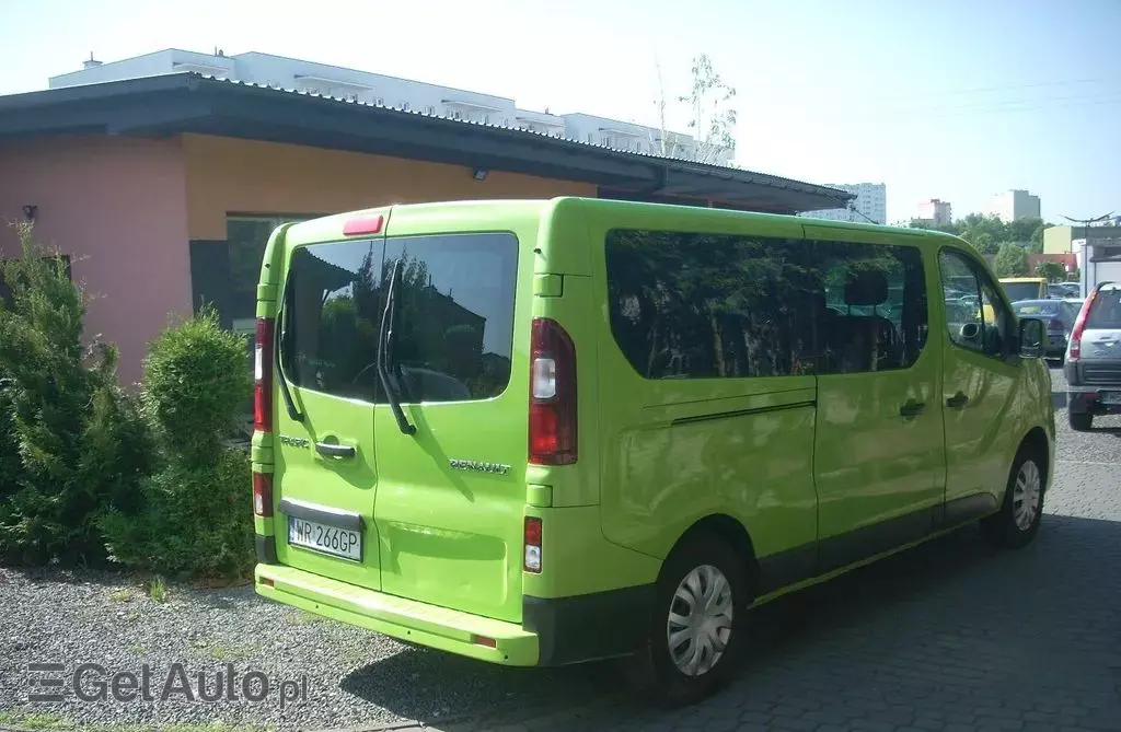 RENAULT Trafic 