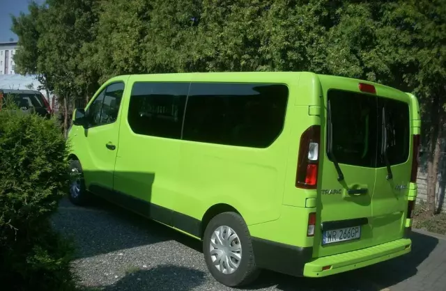 RENAULT Trafic 