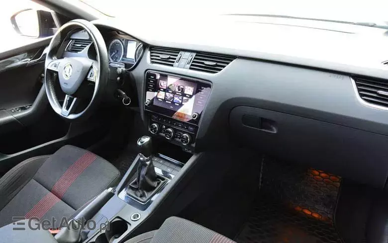 SKODA Octavia 1.6 TDI SCR Style