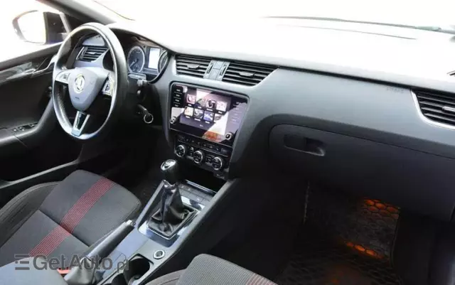 SKODA Octavia 1.6 TDI SCR Style