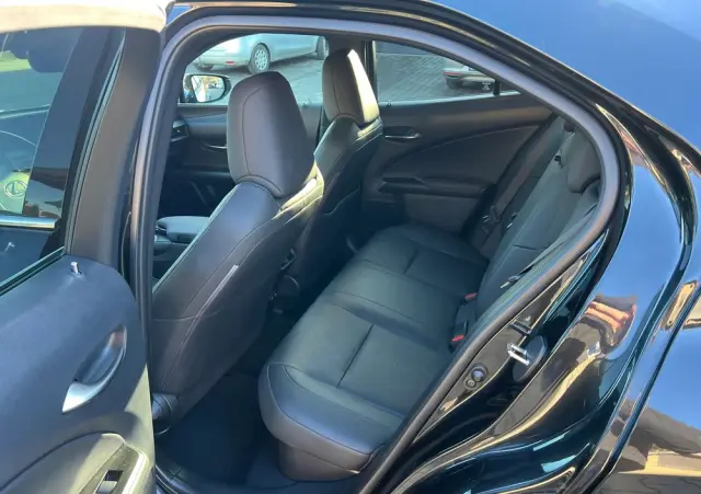 LEXUS UX 250h Prestige 2WD