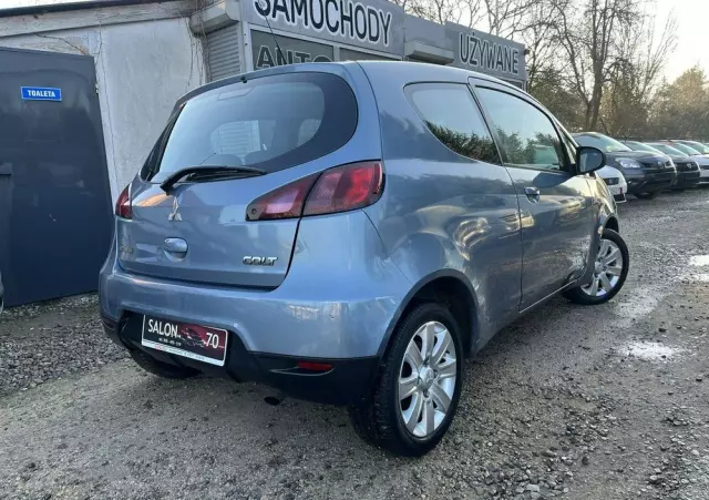 MITSUBISHI Colt 