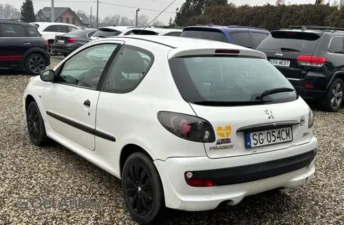 PEUGEOT 206+ 