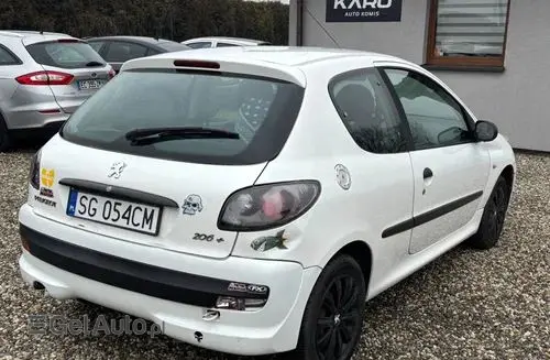 PEUGEOT 206+ 