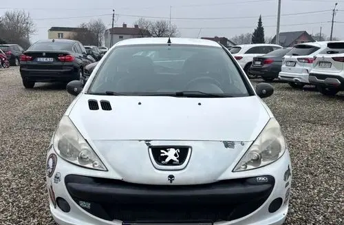 PEUGEOT 206+ 