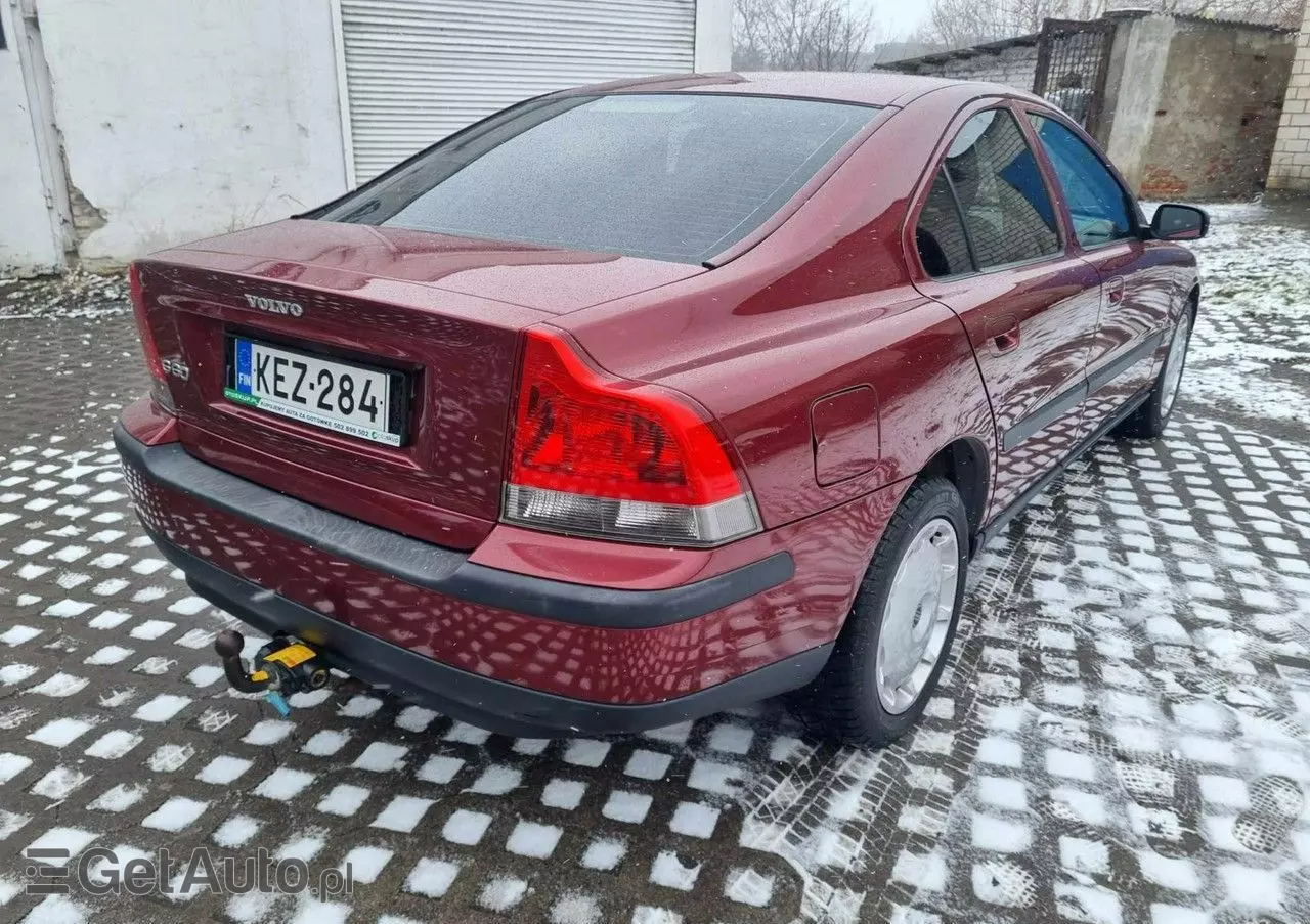 VOLVO S60 