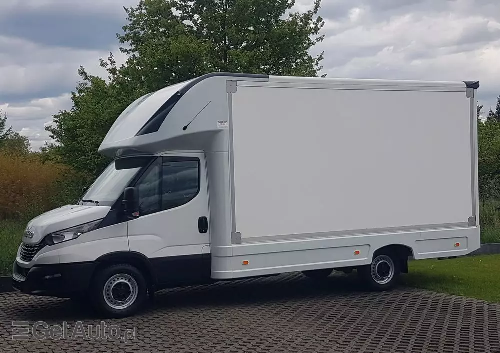 IVECO DAILY KONTENER NISKOPODŁOGOWY 4,43x2,23x2,42 SKLEP FOODTRUCK BAR KLIMA KONIOWÓZ KAMPER 