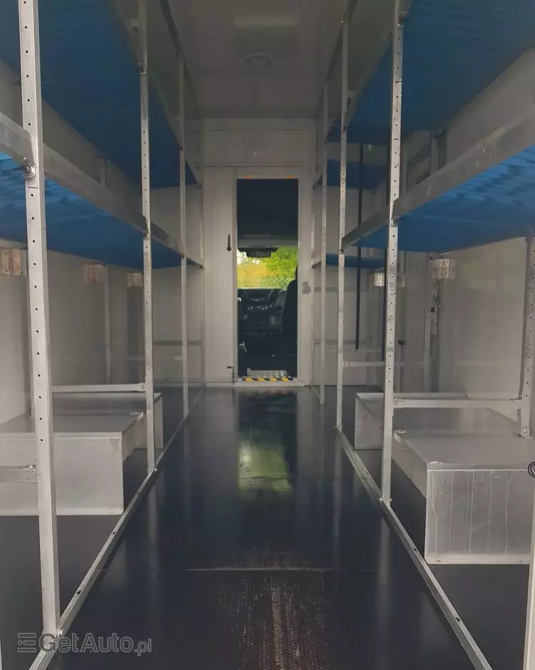 IVECO DAILY KONTENER NISKOPODŁOGOWY 4,43x2,23x2,42 SKLEP FOODTRUCK BAR KLIMA KONIOWÓZ KAMPER 