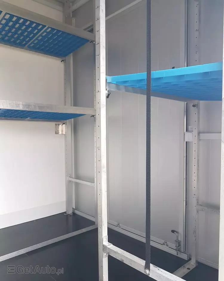 IVECO DAILY KONTENER NISKOPODŁOGOWY 4,43x2,23x2,42 SKLEP FOODTRUCK BAR KLIMA KONIOWÓZ KAMPER 