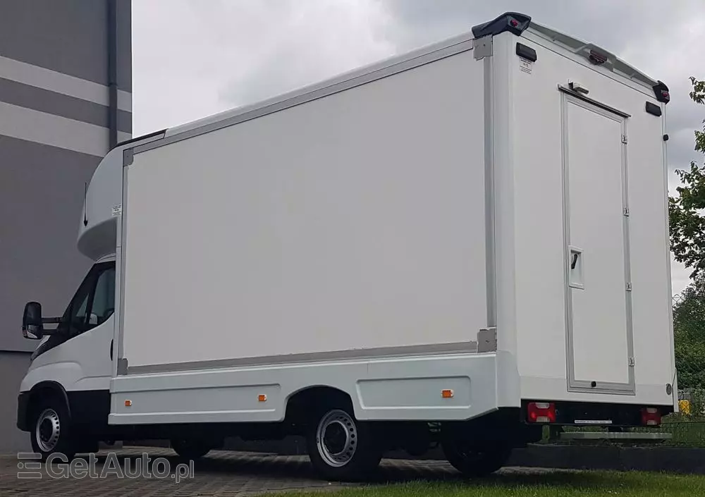 IVECO DAILY KONTENER NISKOPODŁOGOWY 4,43x2,23x2,42 SKLEP FOODTRUCK BAR KLIMA KONIOWÓZ KAMPER 