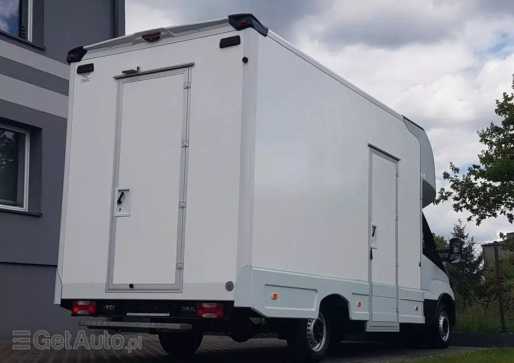 IVECO DAILY KONTENER NISKOPODŁOGOWY 4,43x2,23x2,42 SKLEP FOODTRUCK BAR KLIMA KONIOWÓZ KAMPER 