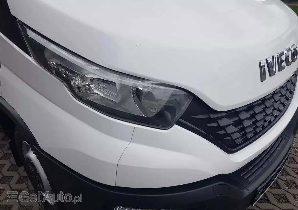 IVECO DAILY KONTENER NISKOPODŁOGOWY 4,43x2,23x2,42 SKLEP FOODTRUCK BAR KLIMA KONIOWÓZ KAMPER 