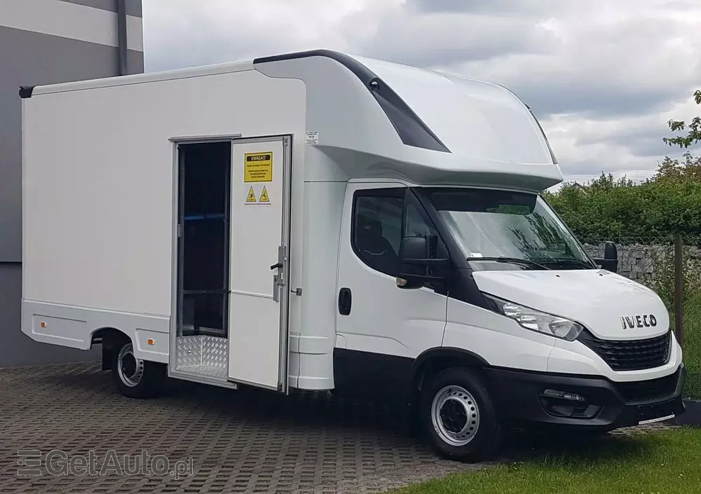 IVECO DAILY KONTENER NISKOPODŁOGOWY 4,43x2,23x2,42 SKLEP FOODTRUCK BAR KLIMA KONIOWÓZ KAMPER 