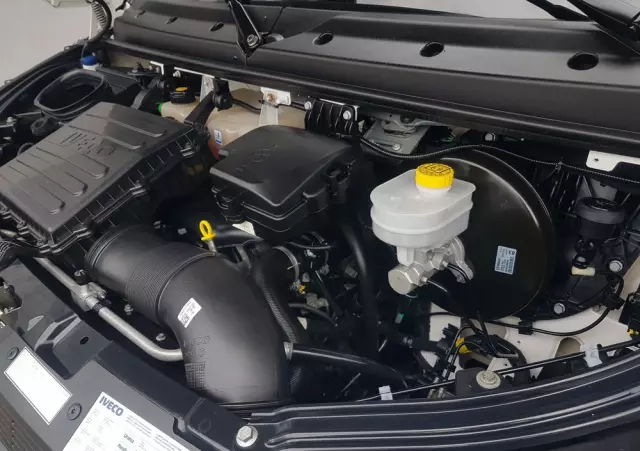 IVECO DAILY KONTENER NISKOPODŁOGOWY 4,43x2,23x2,42 SKLEP FOODTRUCK BAR KLIMA KONIOWÓZ KAMPER 