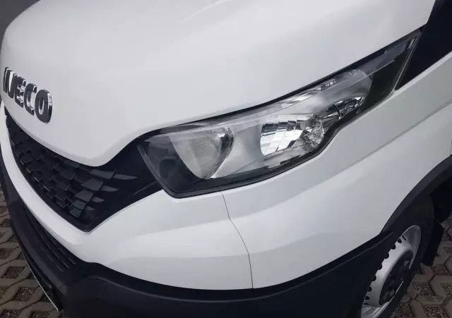 IVECO DAILY KONTENER NISKOPODŁOGOWY 4,43x2,23x2,42 SKLEP FOODTRUCK BAR KLIMA KONIOWÓZ KAMPER 