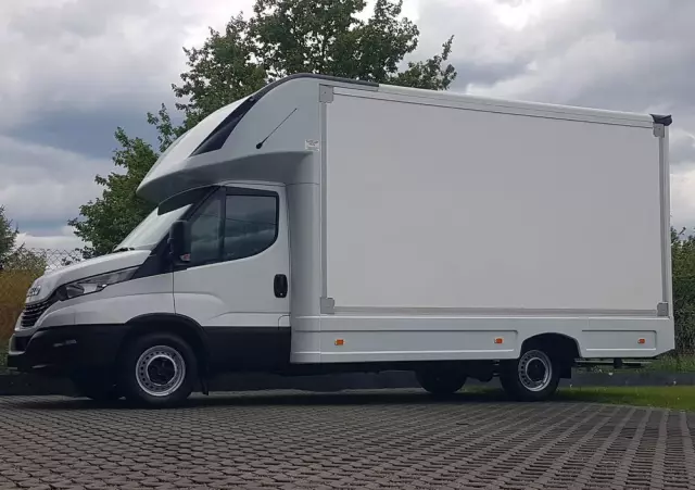 IVECO DAILY KONTENER NISKOPODŁOGOWY 4,43x2,23x2,42 SKLEP FOODTRUCK BAR KLIMA KONIOWÓZ KAMPER 