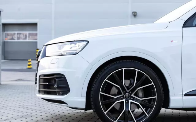 AUDI Q7 3.0 TDI Quattro Tiptronic