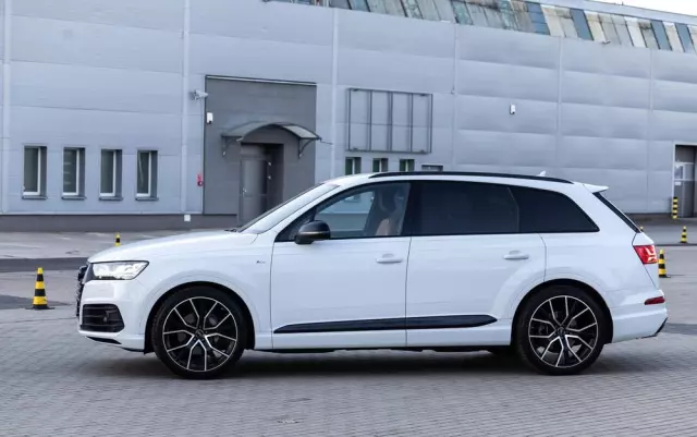 AUDI Q7 3.0 TDI Quattro Tiptronic