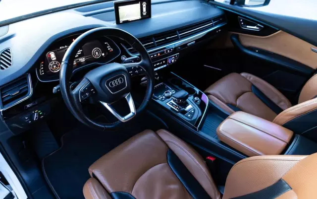 AUDI Q7 3.0 TDI Quattro Tiptronic