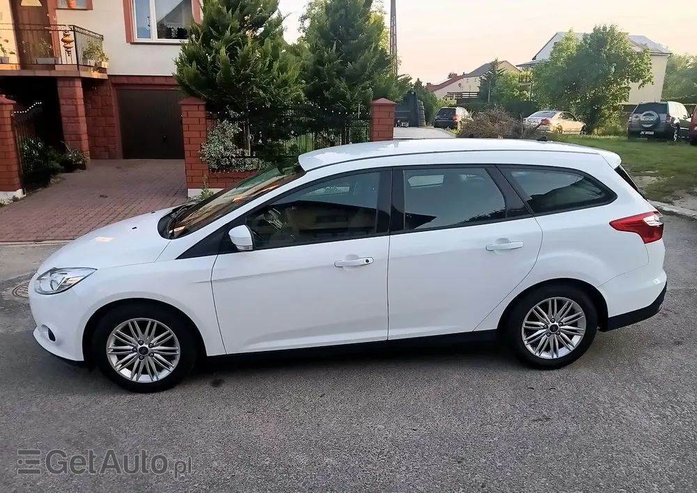 FORD Focus 1.6 TDCi DPF Start-Stopp-System Trend