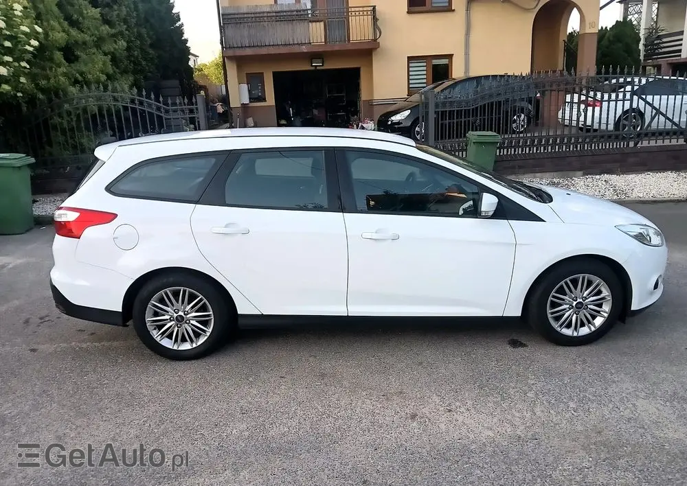 FORD Focus 1.6 TDCi DPF Start-Stopp-System Trend