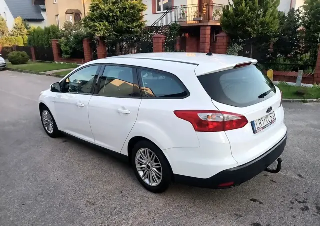 FORD Focus 1.6 TDCi DPF Start-Stopp-System Trend