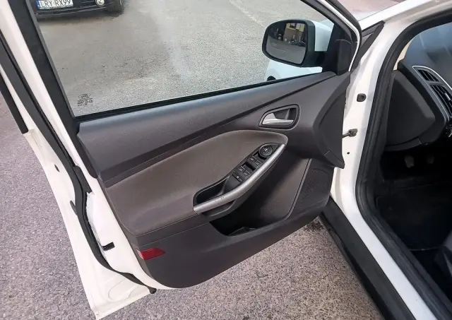 FORD Focus 1.6 TDCi DPF Start-Stopp-System Trend