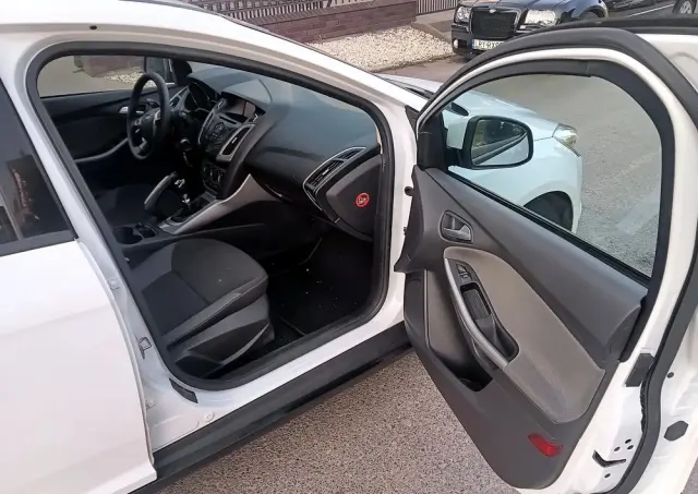 FORD Focus 1.6 TDCi DPF Start-Stopp-System Trend