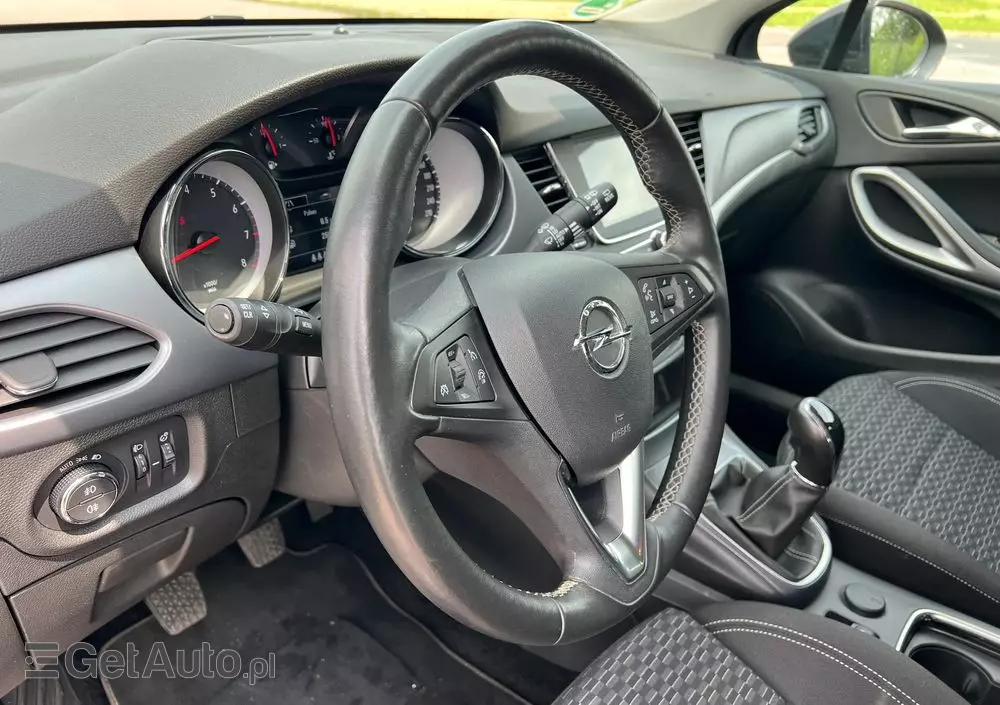 OPEL Astra 1.4 Turbo Edition