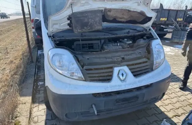 RENAULT Trafic 
