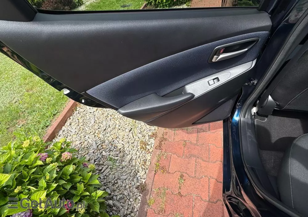 MAZDA 2 SKYACTIV-G 90 Red Edition