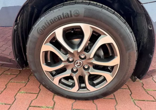 MAZDA 2 SKYACTIV-G 90 Red Edition