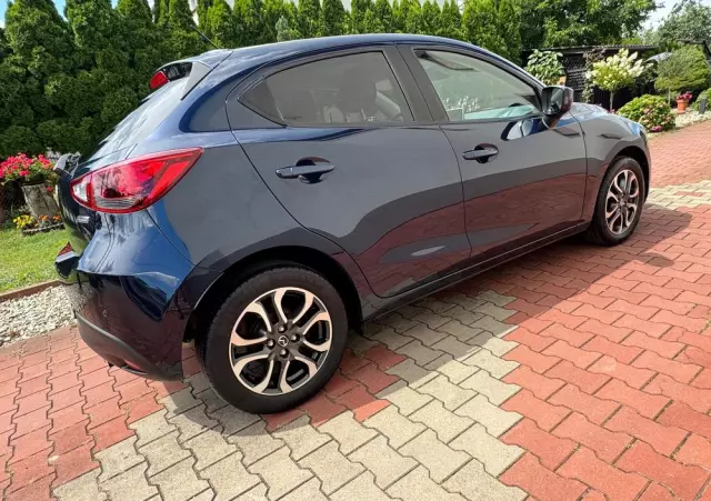 MAZDA 2 SKYACTIV-G 90 Red Edition