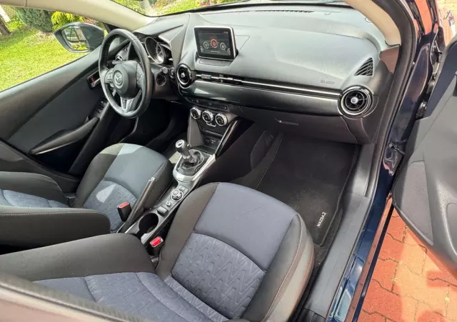 MAZDA 2 SKYACTIV-G 90 Red Edition