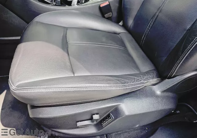 FORD S-Max 1.6 TDCi DPF Titanium